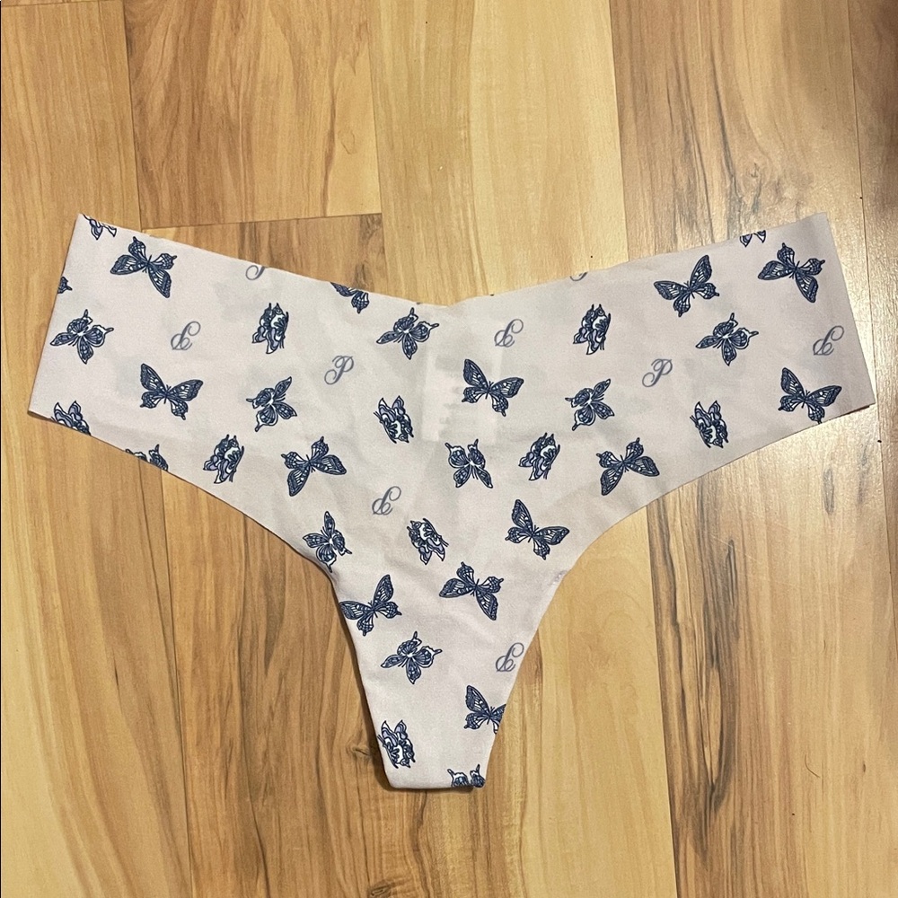 VS PINK No Show Thong Panty